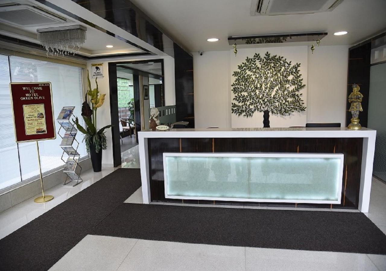 Hotel Green Olive Aurangabad  Zewnętrze zdjęcie