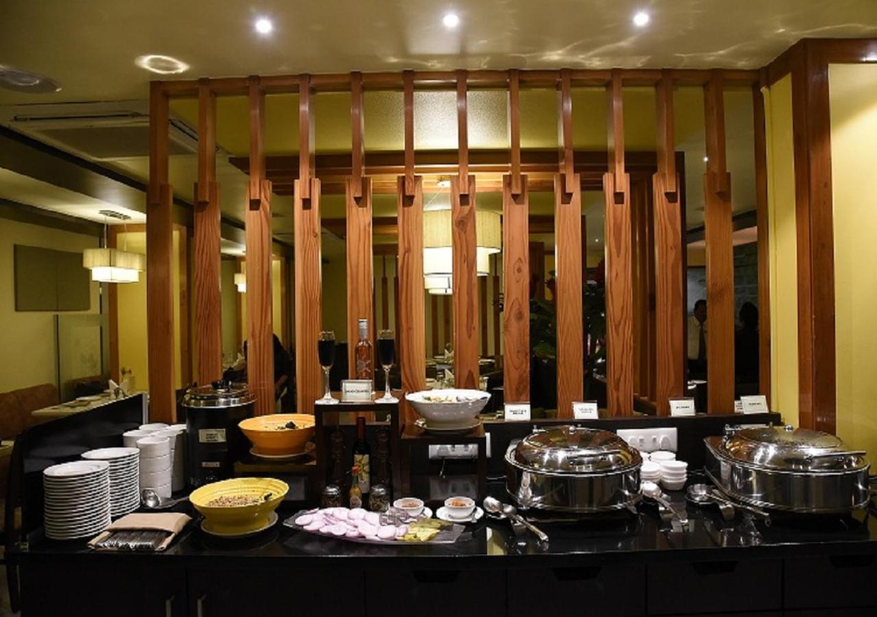Hotel Green Olive Aurangabad  Zewnętrze zdjęcie