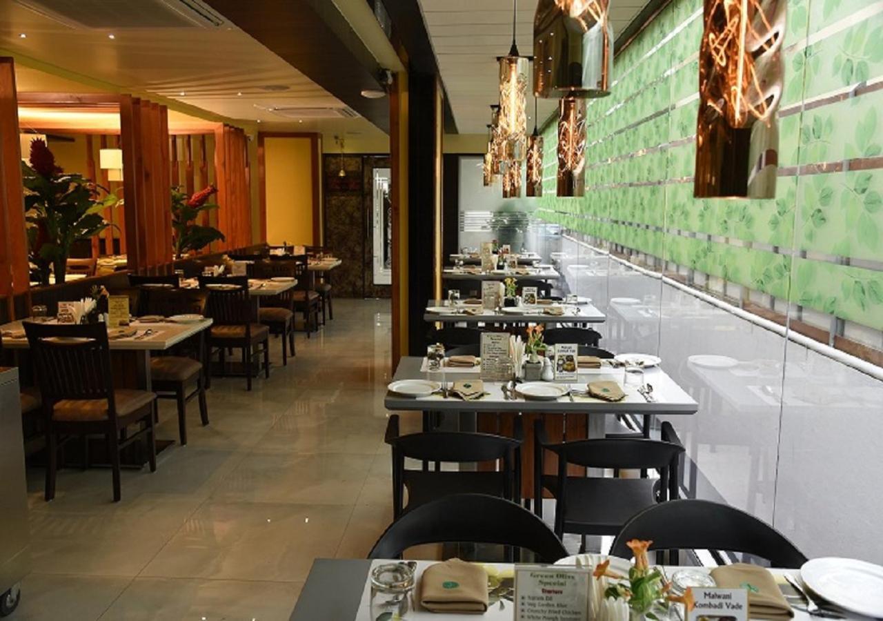 Hotel Green Olive Aurangabad  Zewnętrze zdjęcie