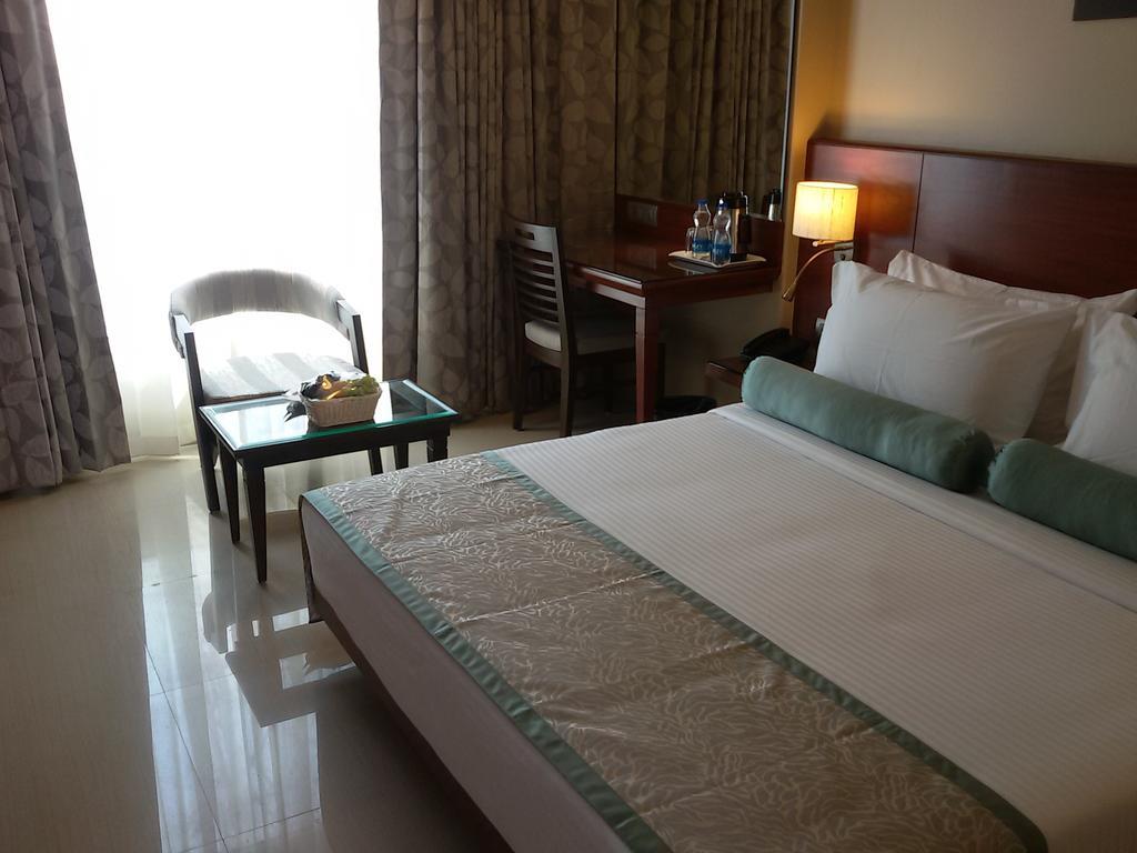 Hotel Green Olive Aurangabad  Zewnętrze zdjęcie