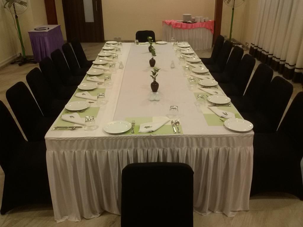 Hotel Green Olive Aurangabad  Zewnętrze zdjęcie